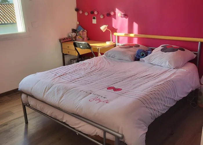 Tatil Evi Au Coeur Du Village De Castanet